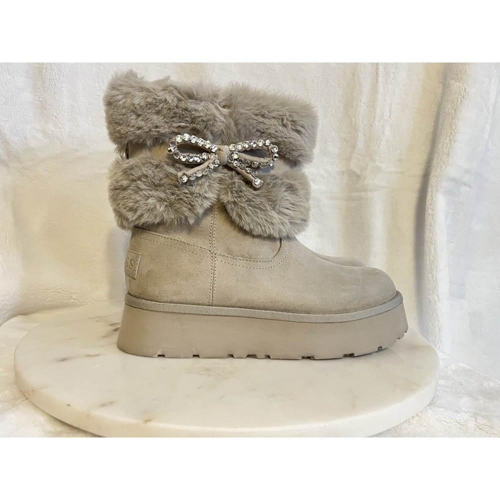 GUESS Women's Dowry Rhinestone Bow Cozy Winter Boots – Size 8M – NIB